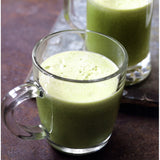500 groene & detox sappen & smoothies. Broccoli, komkommer, perzik, bleekselderij - foto,