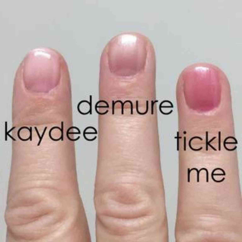 Acquarella Demure op nagels | INDISHA 