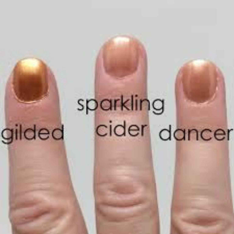 Acquarella Gilded, Sparkling Cider, Dancer  op nagels | INDISHA