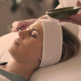 Abloom Enzym Peeling Mask aangebracht| INDISHA